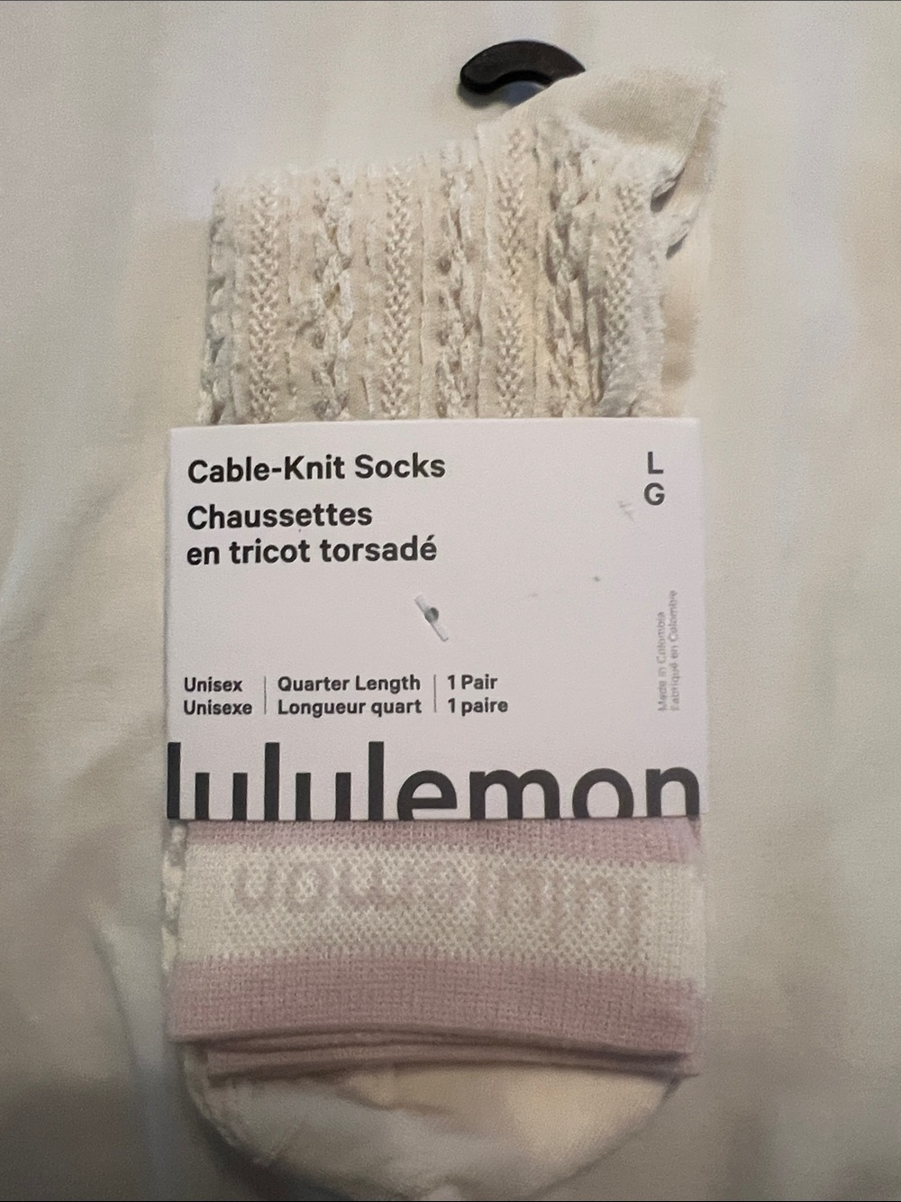Cable-Knit Quarter Socks - Cream with Pink Trim unisex